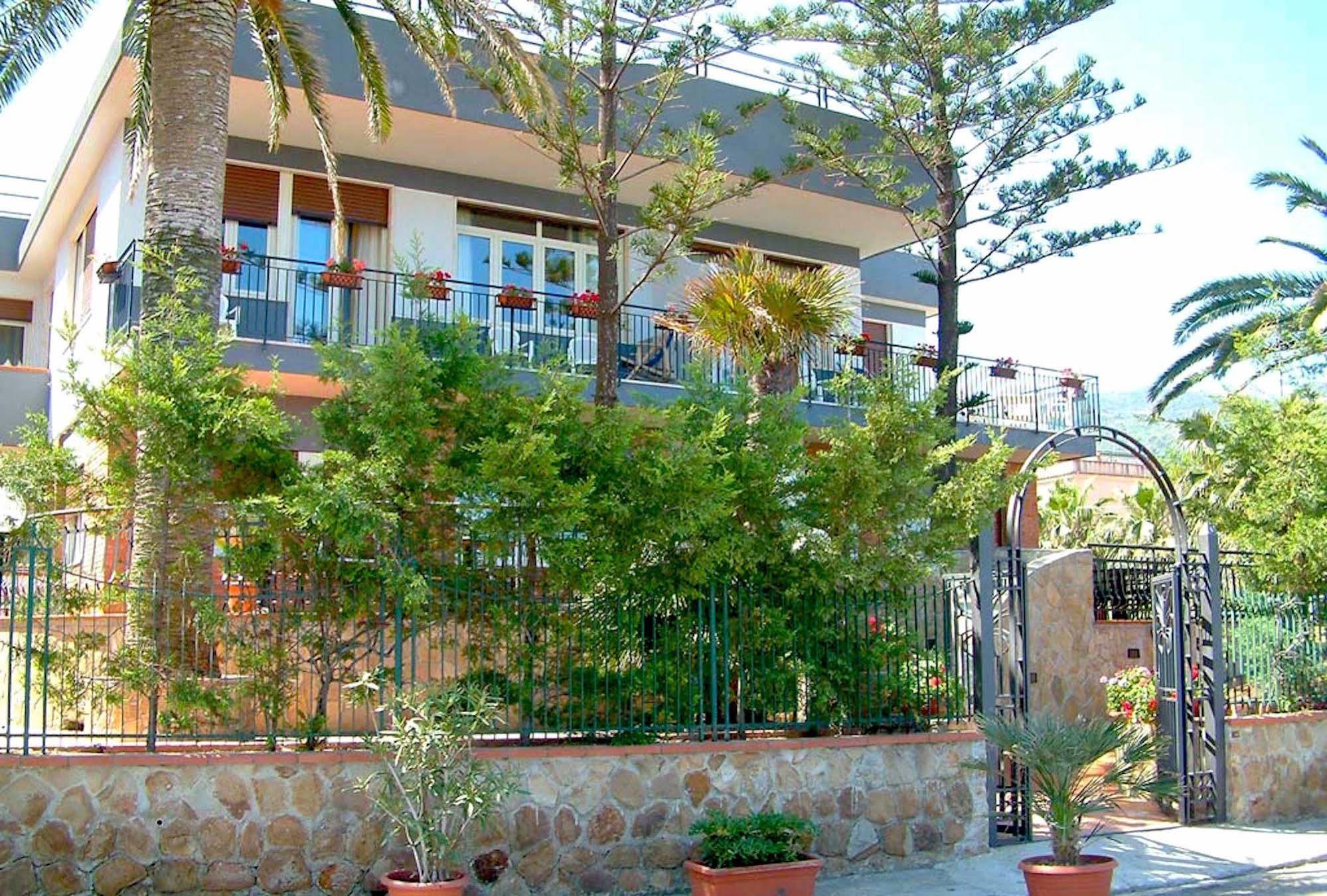 Villa Gaia Hotel Cefalú Exterior foto